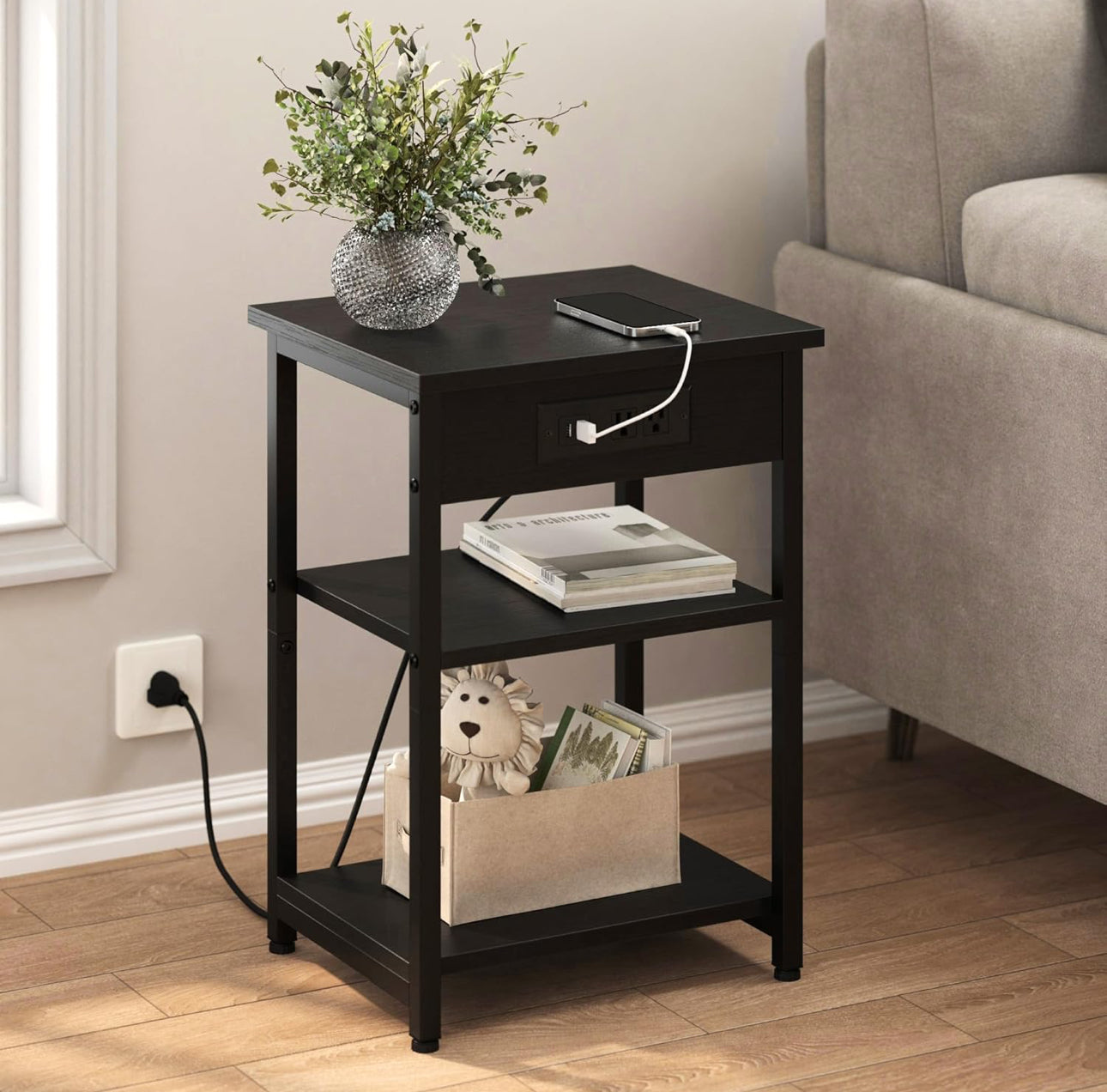 Set of 2 side tables new in box assembly required. Free shipping in the US