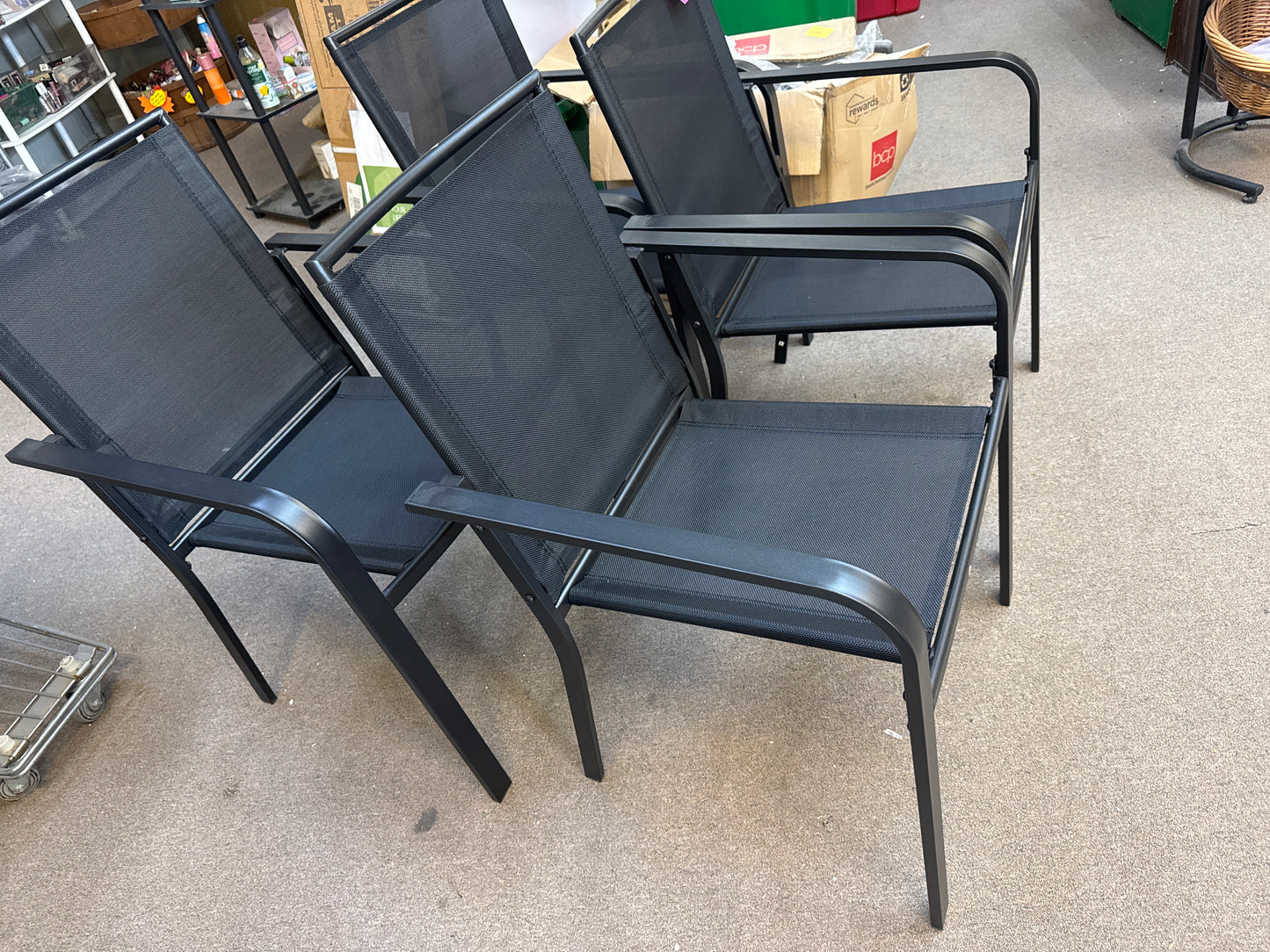 Set of 4 stackable outdoor chairs black mash