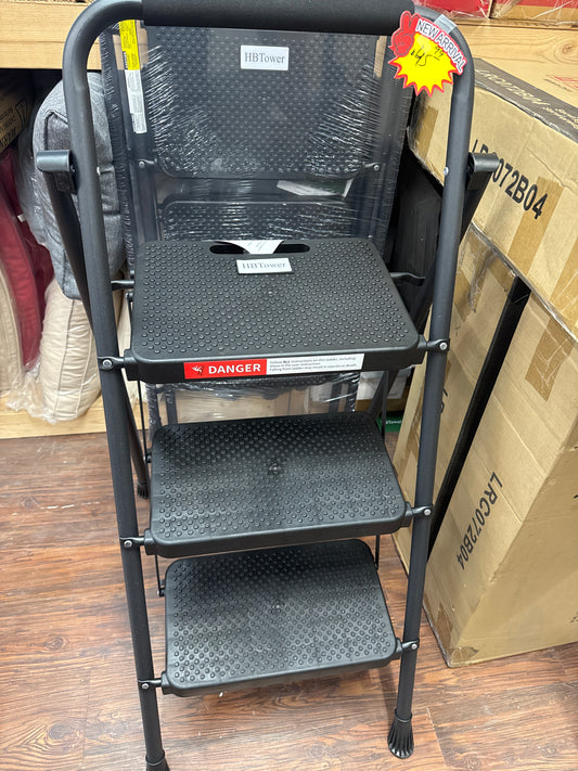 3 step ladder new