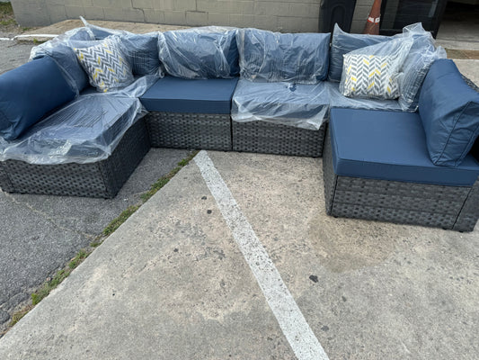 Sectional patio furniture 6 pc gray silver frame & navy cushions. Fully assembled
