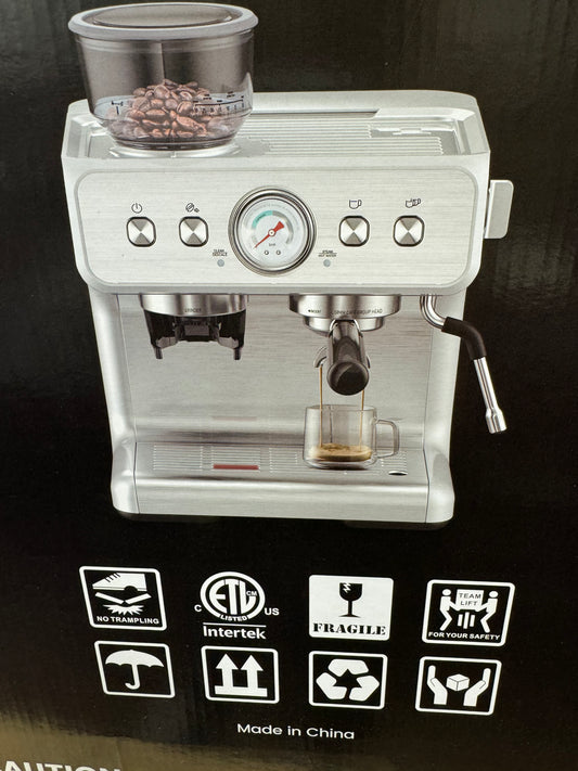 Espresso machine with coffee beans grinder and milk frothing built in