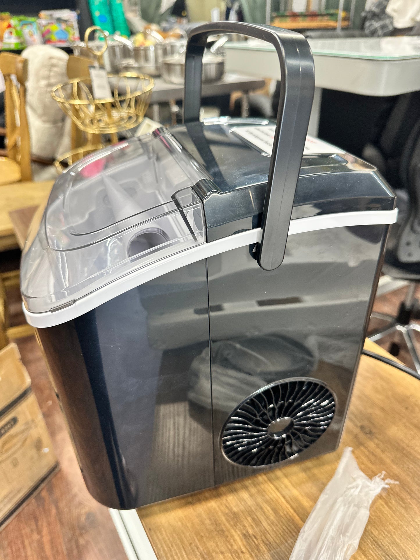 Ice machine portable counter top